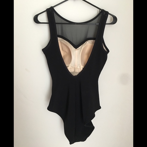 Swimsuit & Coverup Size M - Picture 5 of 8